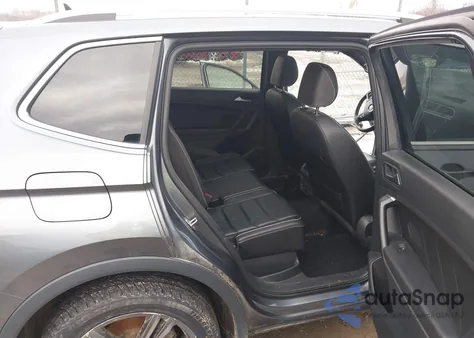 2021 Volkswagen Tiguan 2.0T Sel Premium R-Line z USA, uszkodzony, nr VIN 3VV4B7AX5MM081601